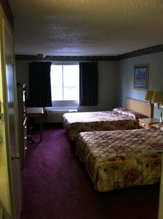 Civic Center Inn 산타아나 객실 사진