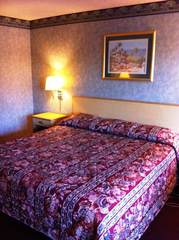 Civic Center Inn 산타아나 객실 사진